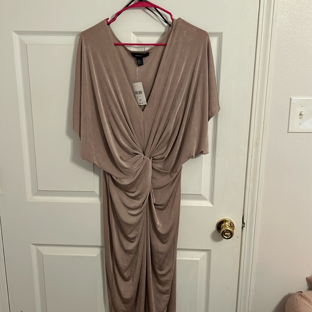 Brand new forever 21 midi dress